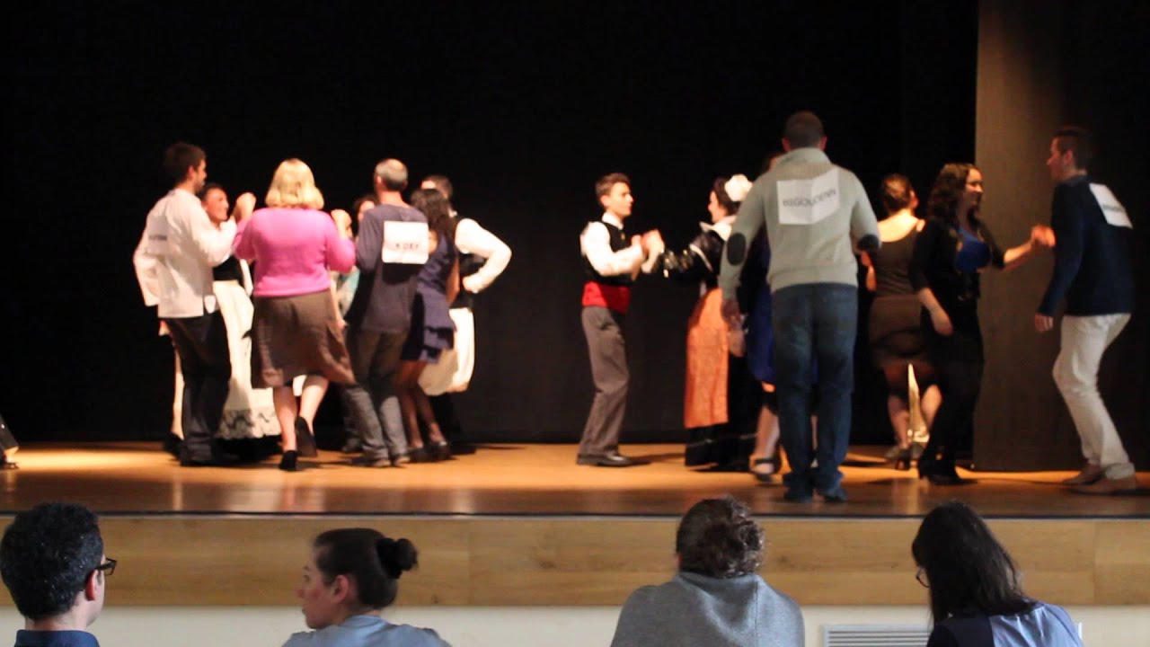 Danse bretonne : Jabadao de l'Aven en finale à Querrien en 2015