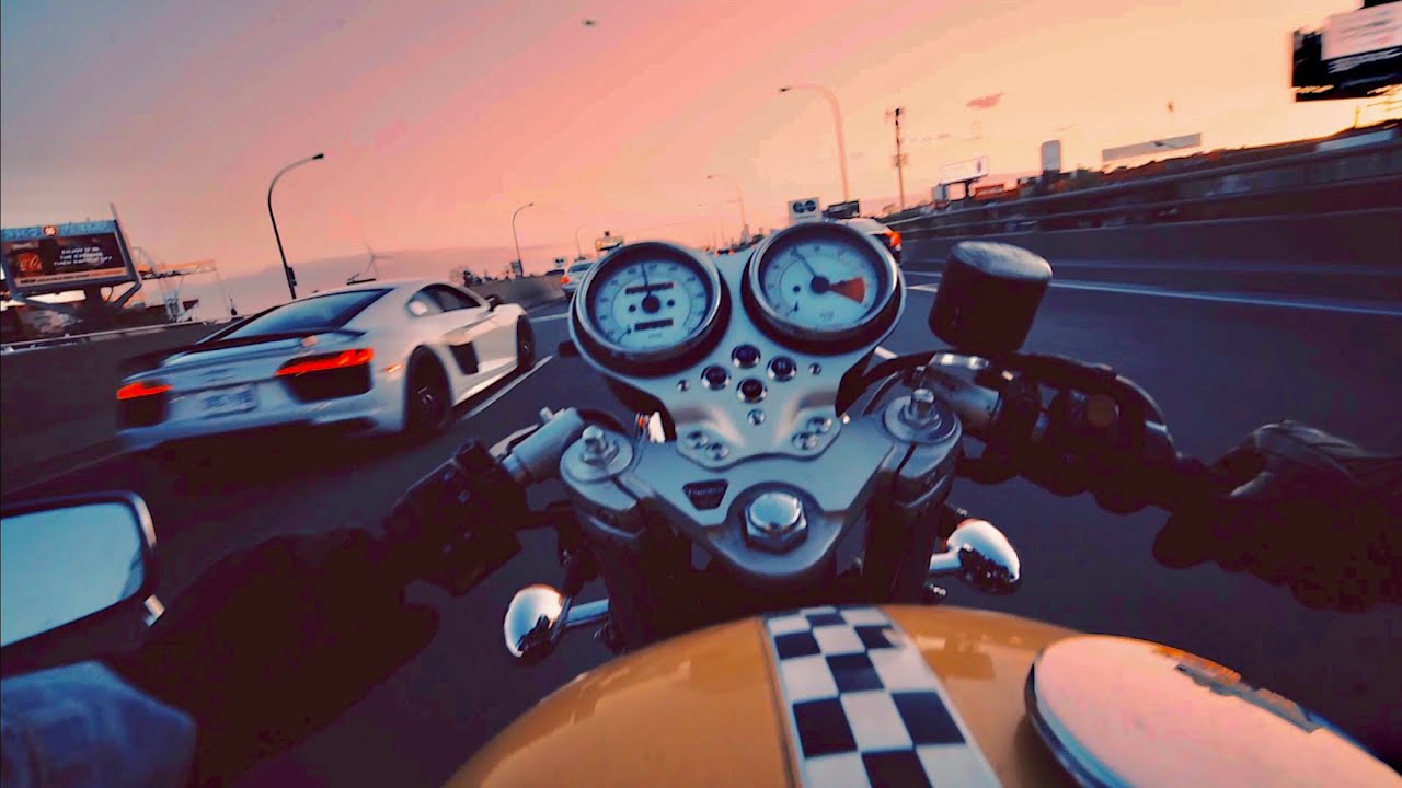 Cafe Racer in the city Pure sound Toronto 2021