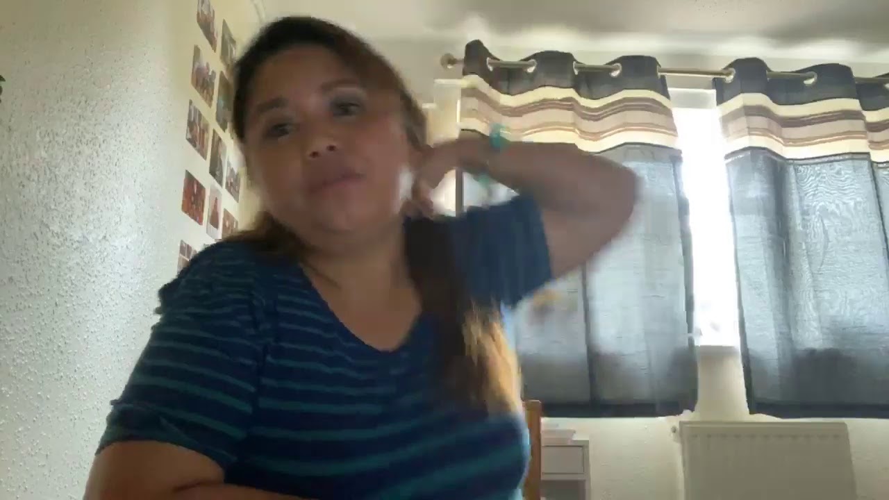 Queen Jackie Live Stream gaming show - YouTube