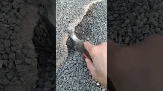 Rock digging #shorts #rockhounding  #mining#gold #minerals#geology #earth #ytshorts