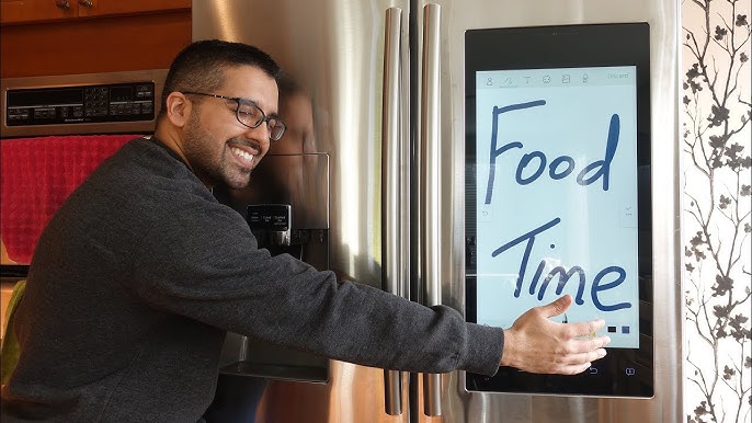 Savvy shoppers spot £1,200 saving on smart fridge freezer Black