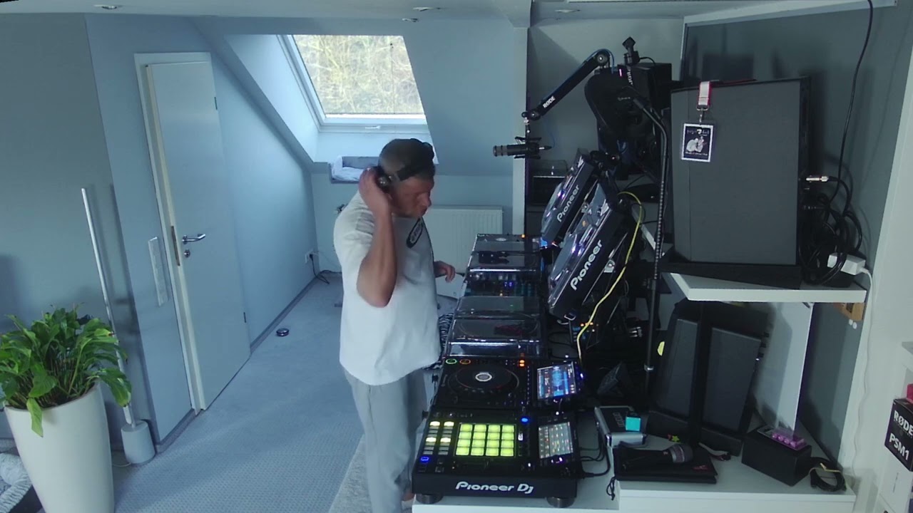 Dj Bandog ...Sunday mix Session 