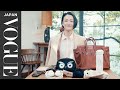 冨永愛のバッグの中身は？愛用するビューティアイテムも公開！| In The Bag | VOGUE JAPAN