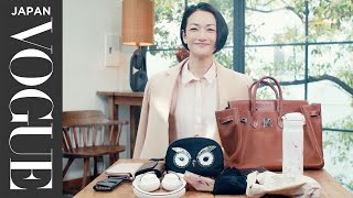 冨永愛のバッグの中身は？　愛用するビューティアイテムも公開！| In The Bag | VOGUE JAPAN