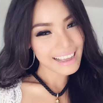 Aurora Lessa Model seksi hot Indonesia Video
