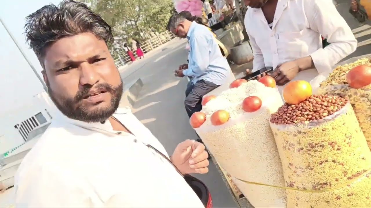 Bhai ne garm Bhuja Khilaya Malai Maar Ke Gorakhpur Nauka Vihar Masti ka din