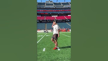 QB1 warming up 👀