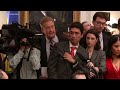 Face to Face With Zelensky, Trump Waffles on Providing Tomahawk Missiles