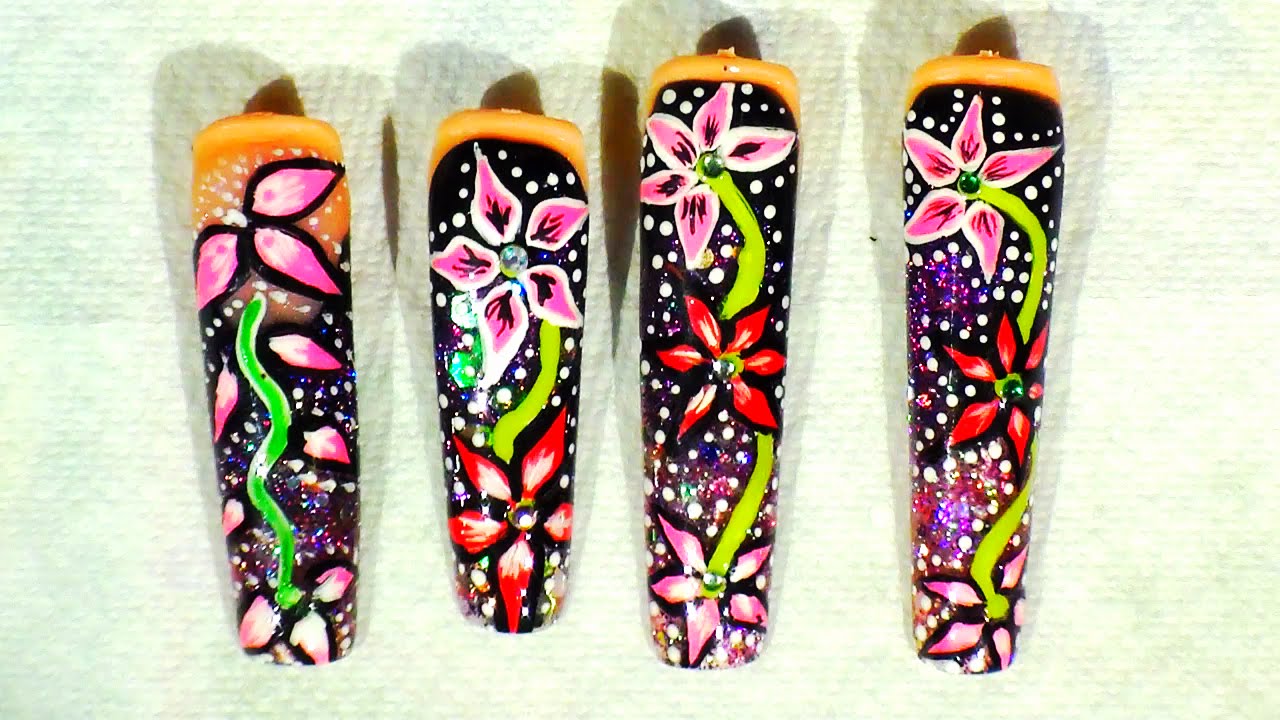 Uñas Acrilicas Diseños A Mano Alzada / Uñas Acrílicas
