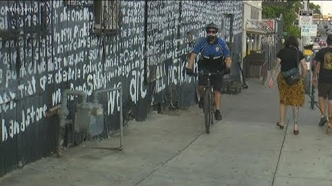 Coronavirus in Texas: Austin police officers required to wear surgical masks, Manley says | KVUE