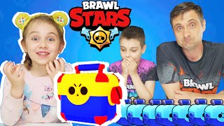 МЕГА ВЕЗЕНИЕ В БРАВЛ СТАРС! Дочка против Папы В Битве Сундуков Brawl Stars