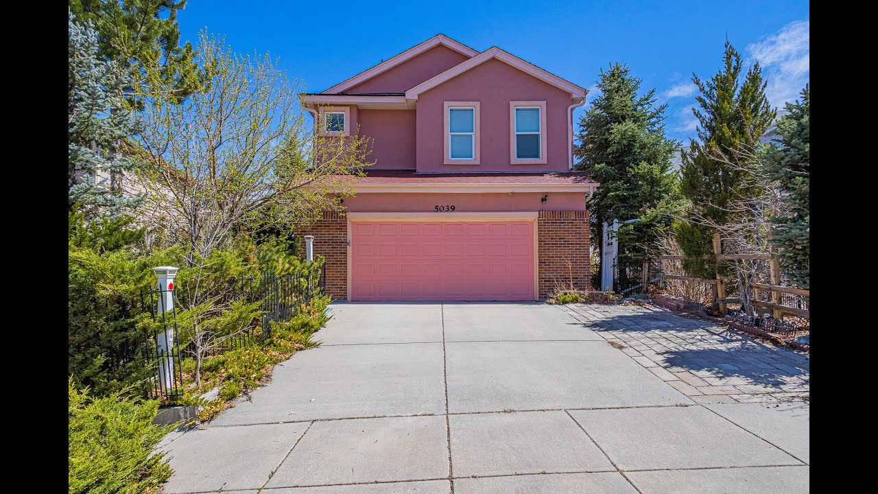 Check out this INVESTOR'S DREAM for $350,000 in Stetson Hills! Luczak Luxury Listings 23"