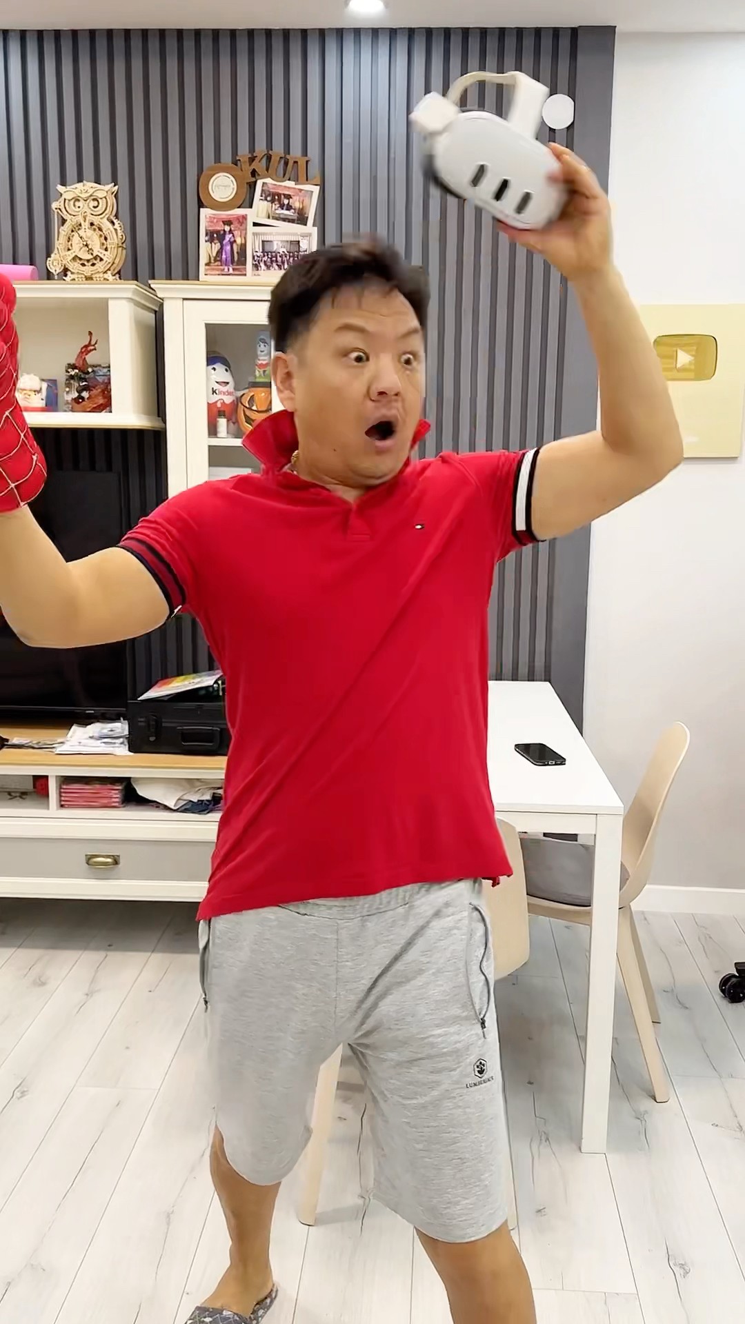When his daughter broke a candy, dad… ?? LeoNata family #shorts