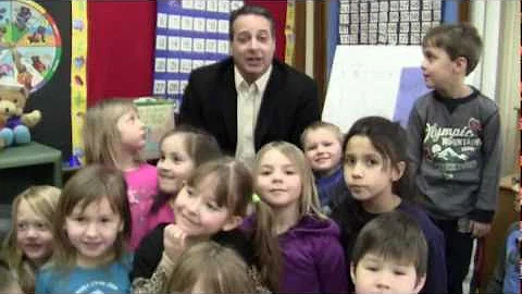 Read Across America Day 2011 in Minnesota - Tom Do...