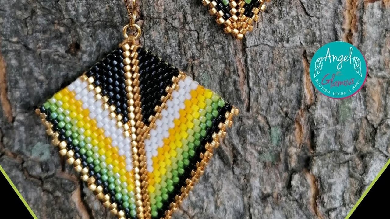 Hermosos aretes en peyote triangular