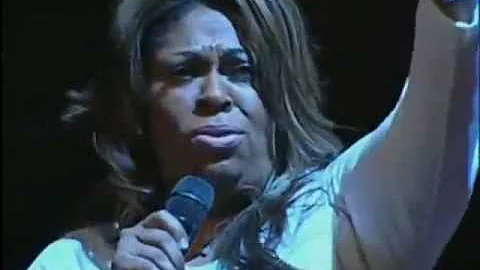 Kim Burrell - I Look To You (A MUST SEE)
