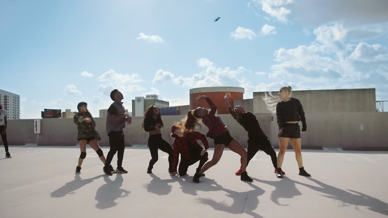 LG G6 Dance Battle x Crew 2 - YouTube