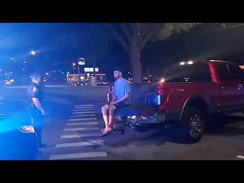CITIZEN MADE TO SIT & HEEL LIKE DOG cause it SMELLS like FREEDOM as Ocala Pd REFUSES to SOLVE CRIMES