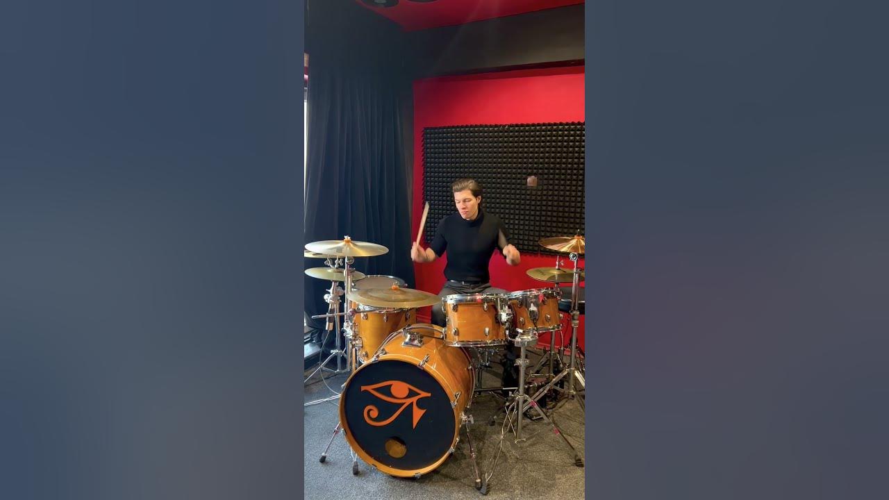 Ник Николаев в RockSchool - YouTube