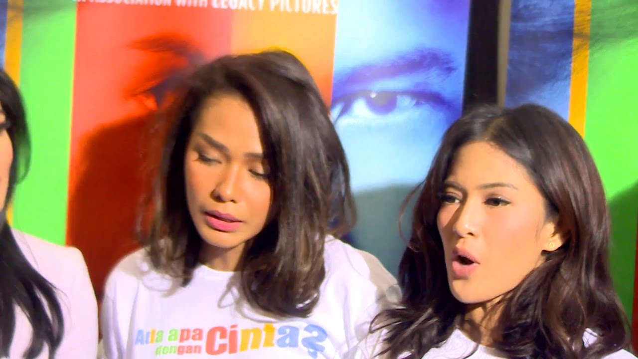 CINEMA LOUNGE interviewed TITI KAMAL, ADINIA WIRASTI, DIAN SASTRO, SISSY PRISCILLIA for AADC?2