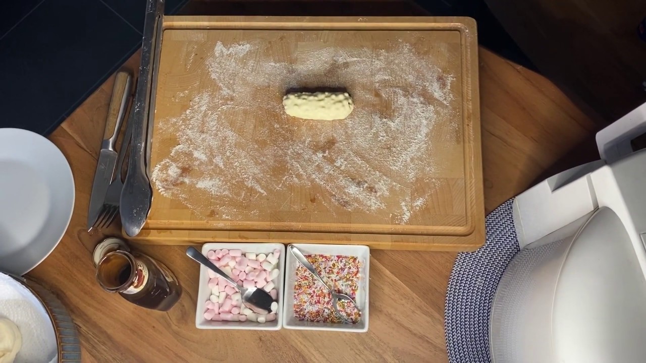 Deep Fried White Lion - DIY Dessert - Fried Bars Recipe