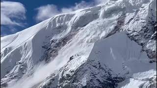 Manaslu Avalanche Unveiled: Nature’s Fury Unleashed! 📹 @luckydavewatson #manaslu #viralvideo #viral