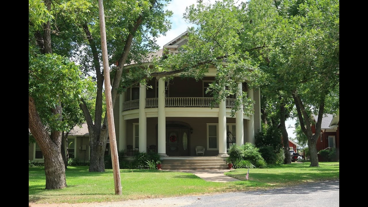 Filming Location for Hope Floats (1998) and The Tree of Life (2011
