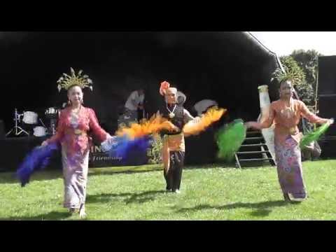 RABUM TALIKIPAS ระบำตะลีกีปัส Dance at the Basingstoke Thai Food & Crafts Festival 2016