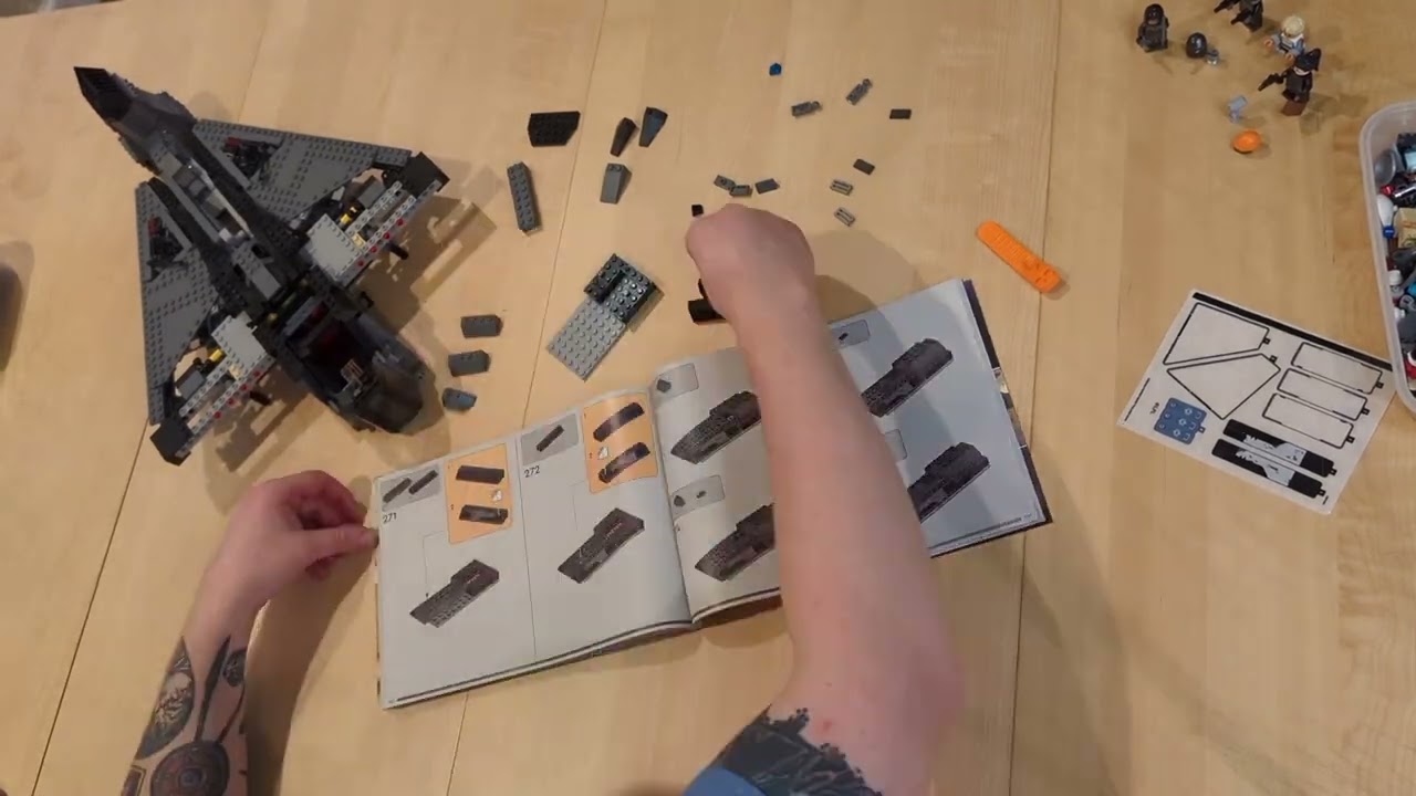 ⁣Lego 75323 The Justifier Build