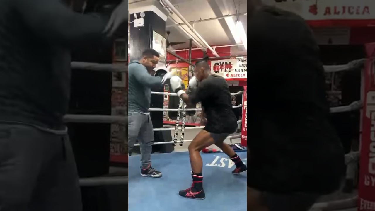 Training At The World Famous Gleasons Gym. Brooklyn, NY