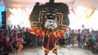 Bayu Reog awan 04 Aksi pembarong Reog Setia Kawan