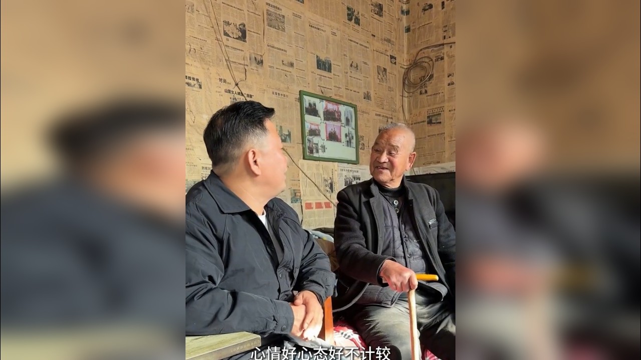 本因阿姨摔跤婉拒蹭饭，85岁大爷却盛情难却，儿女搭手备餐，饭香里满是温情。一辈子所求不多，老来有人疼、需要时儿女在身旁，便足矣。