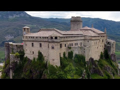 Bardi Castle @ 4K by drone