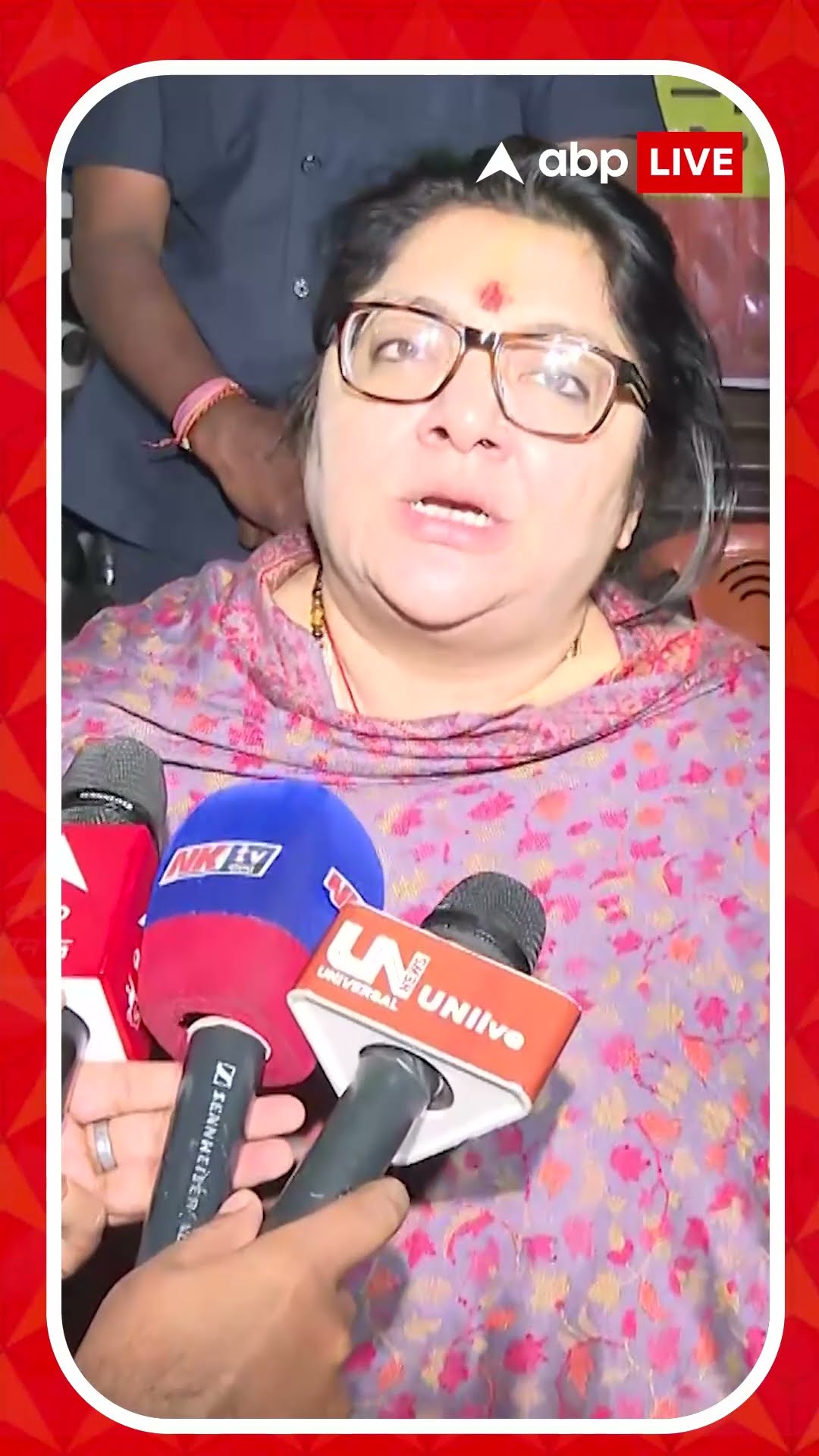 প্রধানমন্ত্রী অন্য দেশের সঙ্গে কী কথা বলবেন না বলবেন তা তৃণমূলের সাংসদরা ঠিক করে দেবেন না: লকেট