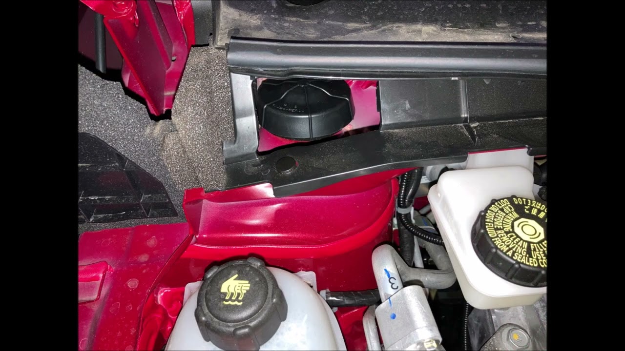 KEI/ SWIFT ストラットロッドのキャップ 41724-55r00 スズキ純正