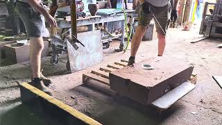 Making a 100kg Steel Anvil - The cope and closing using K-CAST Sand