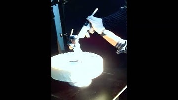 Magazine: Creating a Cake For Jeter - nytimes.com/video