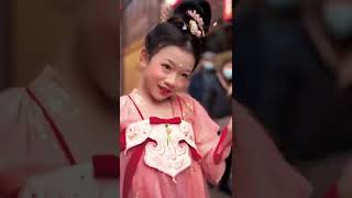 Seven Year Old Does The Tang Dynasty Dance