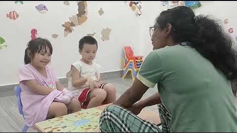 Tiếng Anh Giao Tiếp Phan Thiết: Annie and Sam practice talking about On The Farm