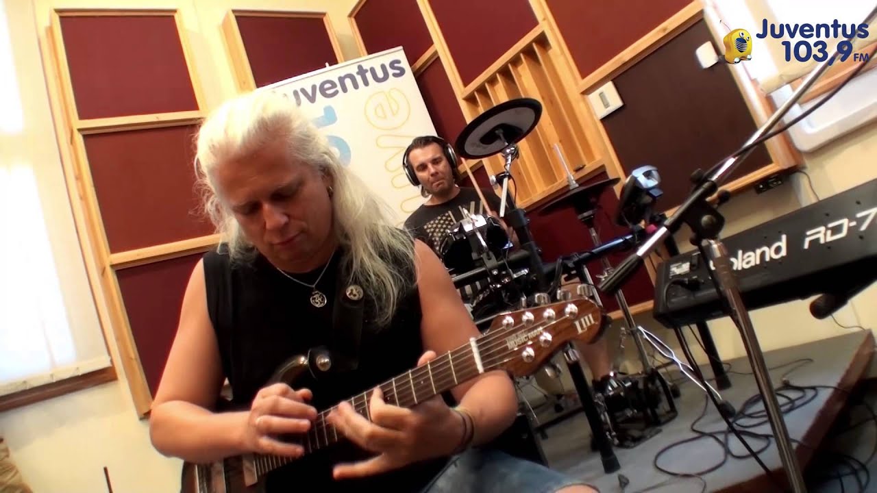 EDDA Művek - A kör - Juventus Rádió 103.9Fm