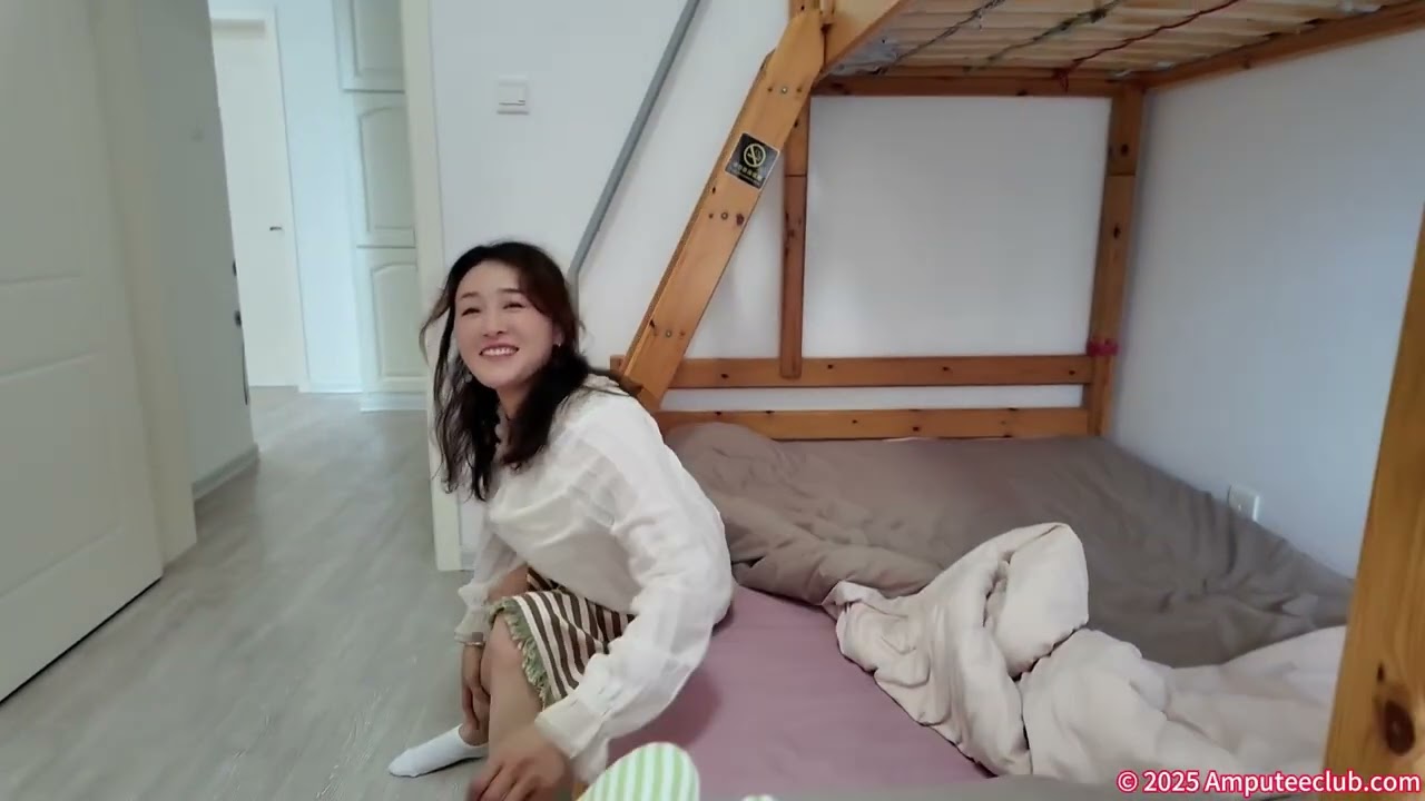 New model, new video: Rose The  Polio Girl