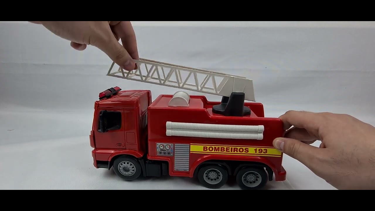 Brinquedo Caminhão Miniatura Bombeiros Resgate Vermelho A Fricção