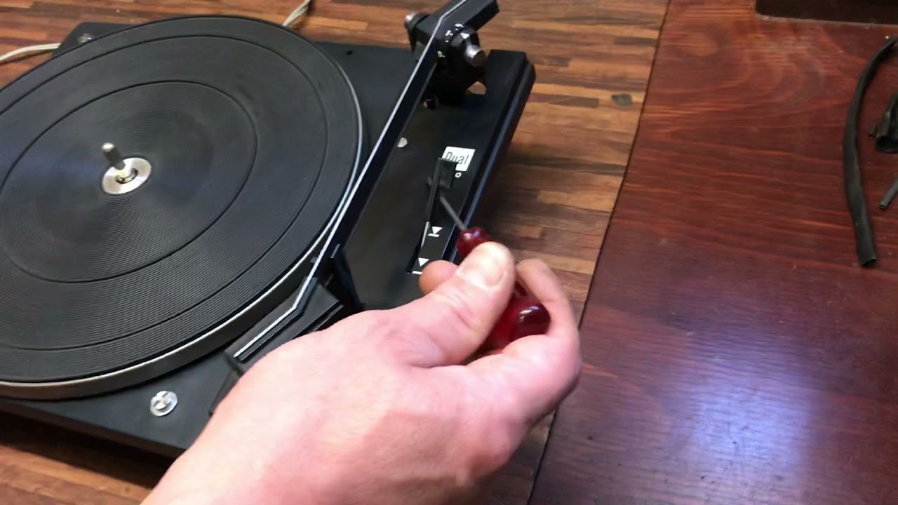 Dual Plattenspieler 1210 nach Reparatur und Modifizierung Baujahr 1970