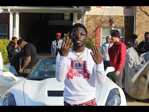 Scarfo Da Plug - Way Out Feat. ILuvMuny (Official Video) Dir. 17Filmz