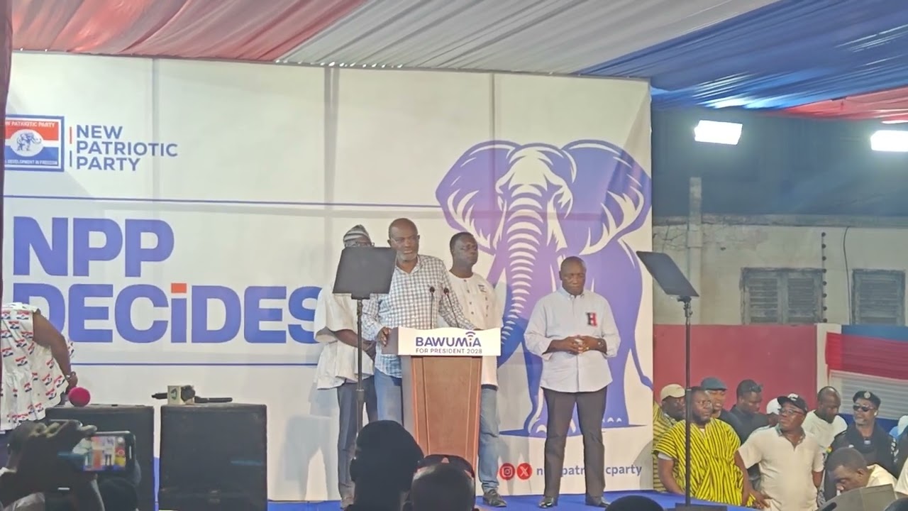 Thr E.C declaring the Election result 