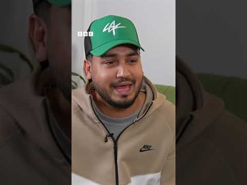 Sushant KC गायक सुशान्त केसीको रमाइलो 'फ्यान मोमेन्ट' - BBC Nepali Sewa