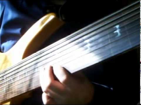 Free - Deniece Williams play 8string fretless Bass
