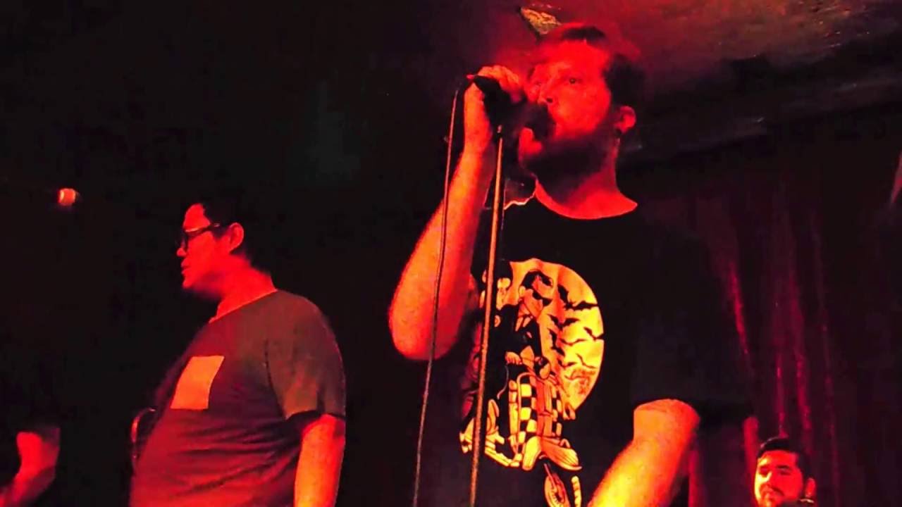 Be Like Max playing "Cheap Shot Youth Anthem" (Kid Dynamite cover,) at Moe's BBQ