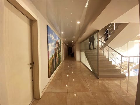 ქირავდება საოფისე ფართი მიცკევიჩზე ბიზნესცენტრში