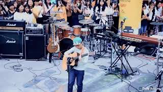 Aksi kereen skil gitar anak korea..